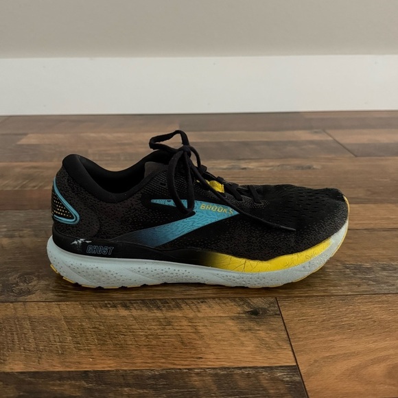 Brooks Ghost 16 Men’s Road Running Shoe in Black/Forged Iron/Blue main image 12